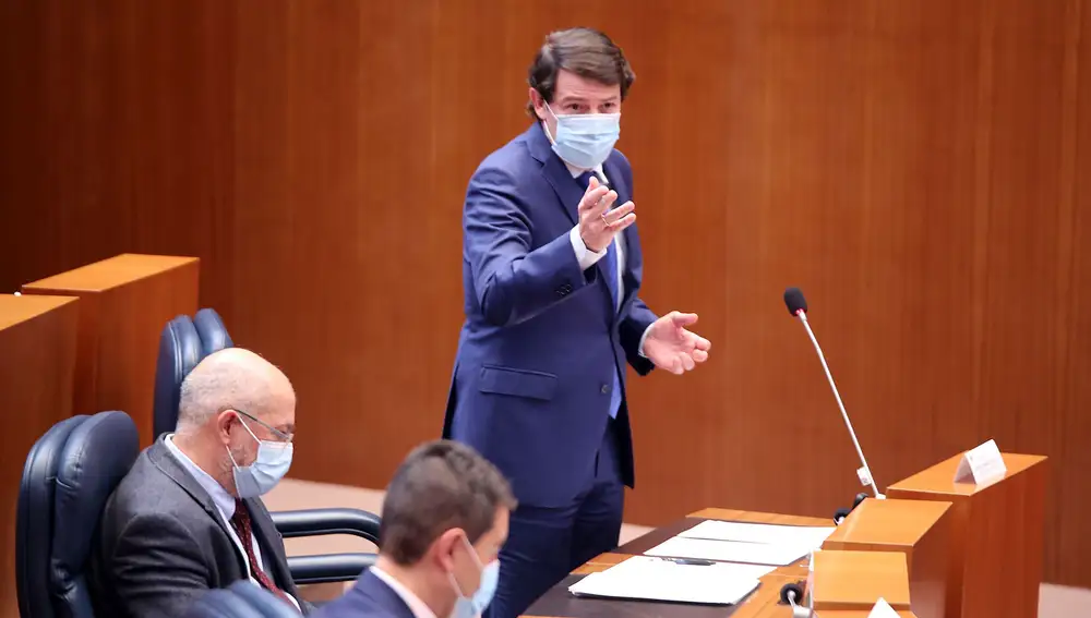 El presidente de la Junta, Alfonso Fernández Mañueco, interviene en el Pleno