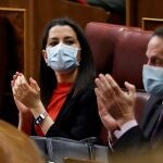 La líder de Ciudadanos, Inés Arrimadas y el portavoz adjunto de su partido, Edmundo Bal hoy en el Congreso