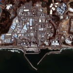 Una imagen de satélite de la central nuclear de Fukushima que sufrió los efectos de un tsunami en 2011