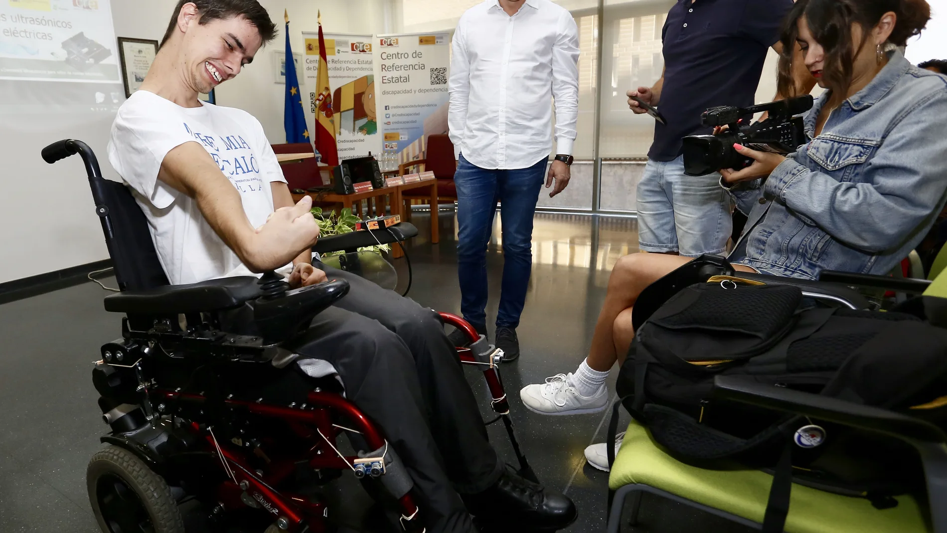 Jornada en el CRE de San Andres del Rabanedo (León) sobre sensores para sillas de ruedas, en la que se presenta un estudio sobre la dificultad que tienen las personas con discapacidad que se encuentran en silla de ruedas