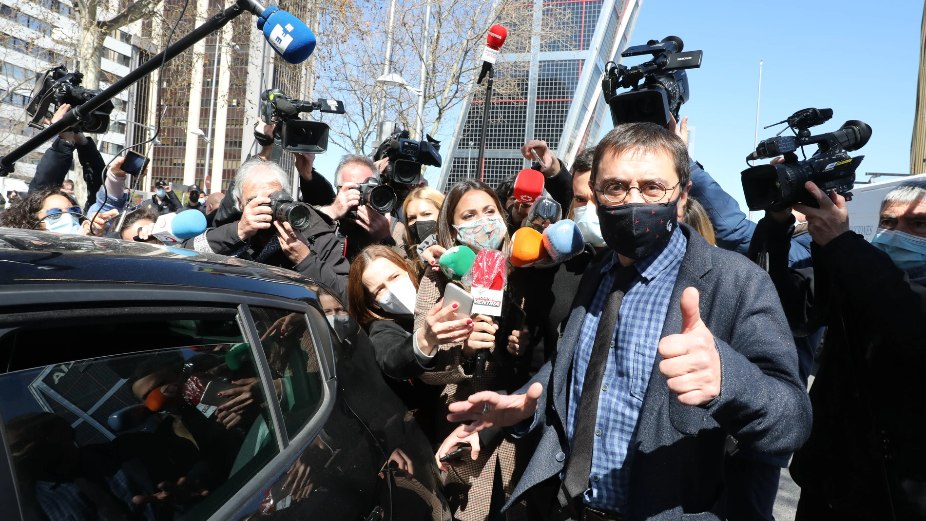 El cofundador de Podemos Juan Carlos Monedero, tras declarar ante el juez del "caso Neurona" el pasado 15 de marzo