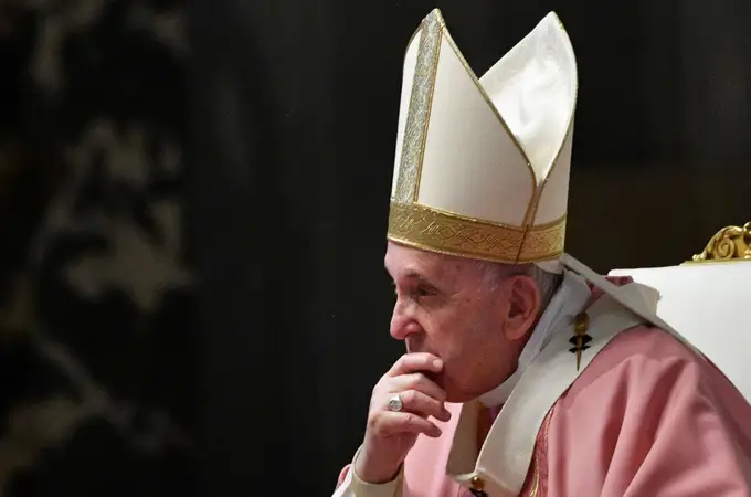 Los contagios de la covid constriñen los oficios del Papa Francisco en Pascua 