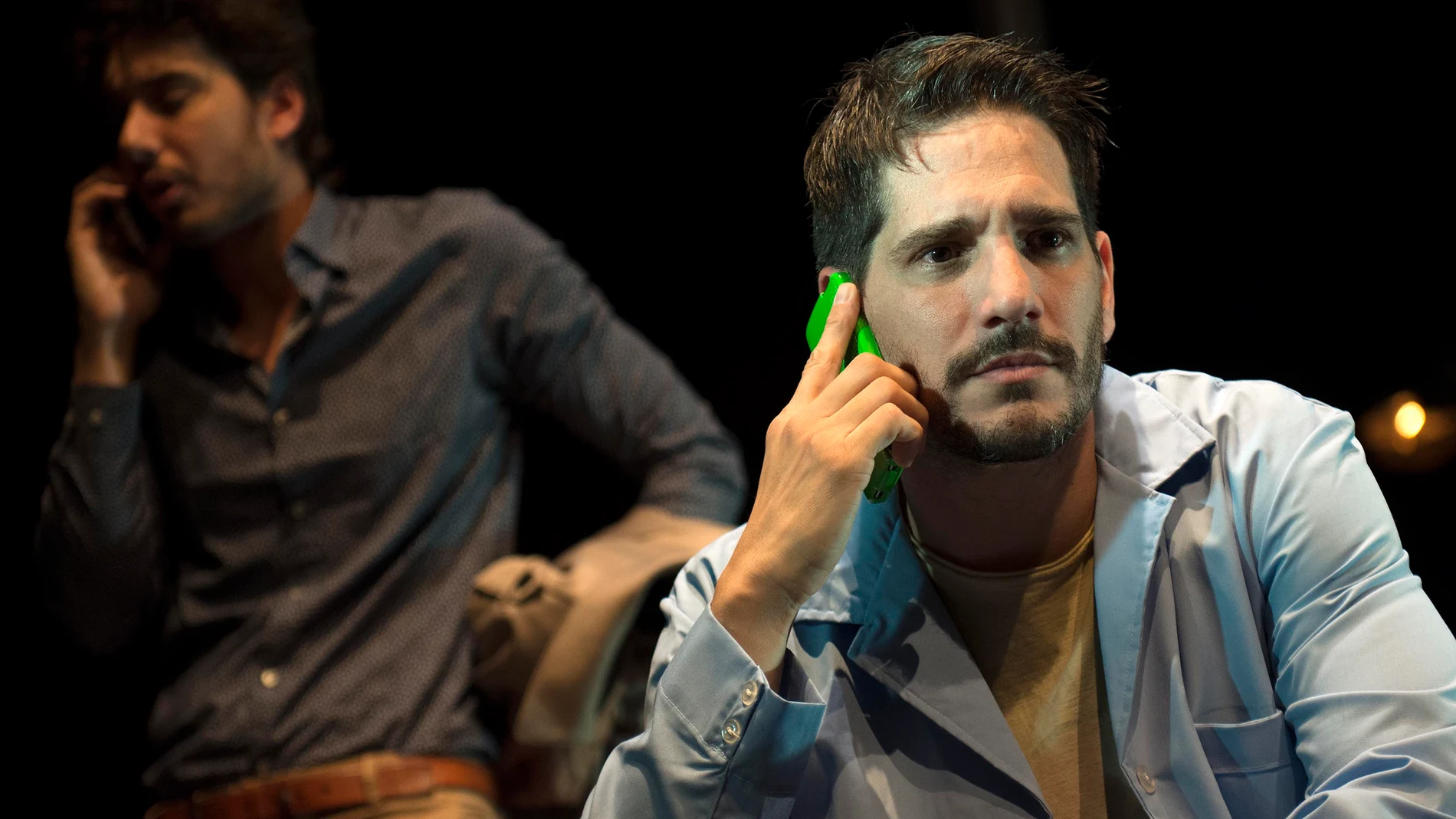 Santi Marín y Lautaro Perotti interpretan a Pablo y Elián en «Próximo», una obra de Claudio Tolcachir.