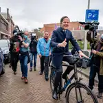 El liberal Rutte gana un cuarto mandato en Países Bajos