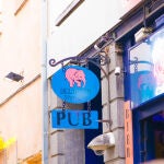 Entrada del Delirium Café en Bruselas.