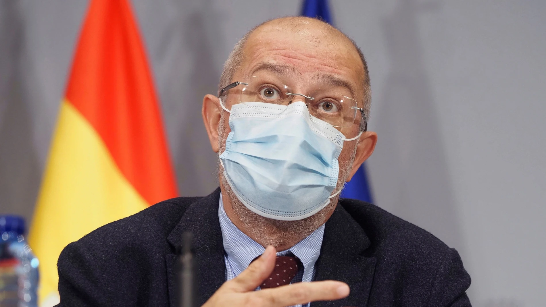 El vicepresidente, portavoz y consejero de Transparencia, Ordenación del Territorio y Acción Exterior, Francisco Igea, explica la incidencia