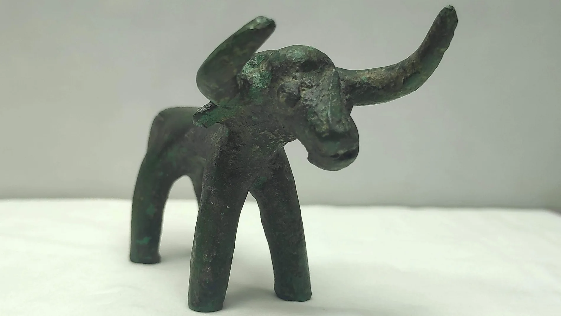 El toro de bronce que ha sido hallado en Olimpia