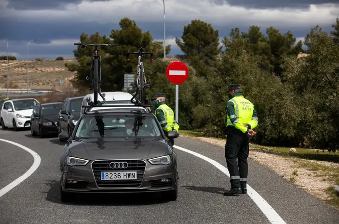 Éstas son las cinco nuevas multas de tráfico que entrarán en vigor en España 