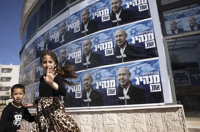 Israel celebra las cuartas elecciones en dos años con Netanyahu a la cabeza por la exitosa vacunación