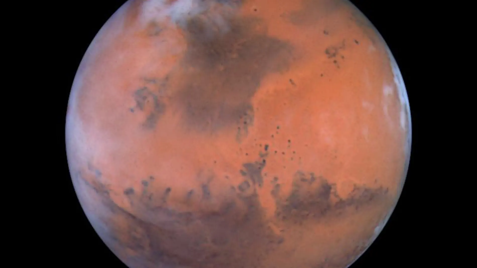 El casquete polar del polo norte marciano, fotografiado por el telescopio espacial Hubble en 1999.