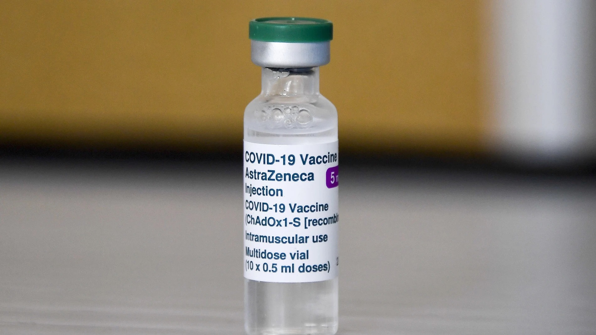Vial de la vacuna contra la covid-19 de AsrtraZeneca