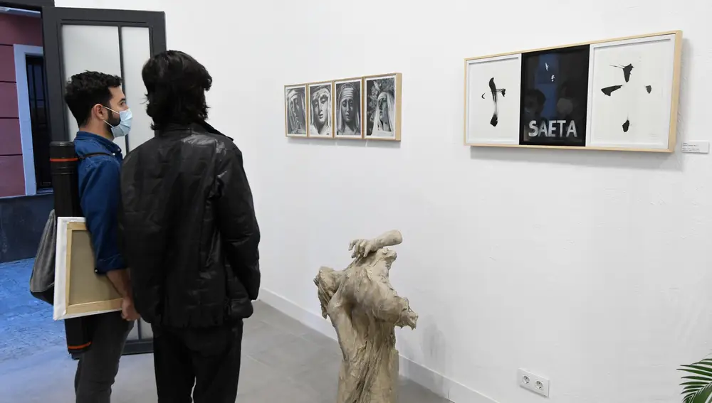 Inauguración de la exposición "Santo Acostumbrismo" en Magasé Art gallery