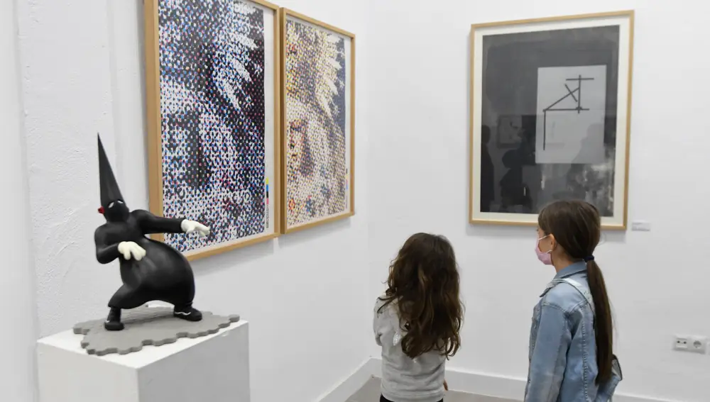 Inauguración de la exposición "Santo Acostumbrismo" en Magasé Art gallery
