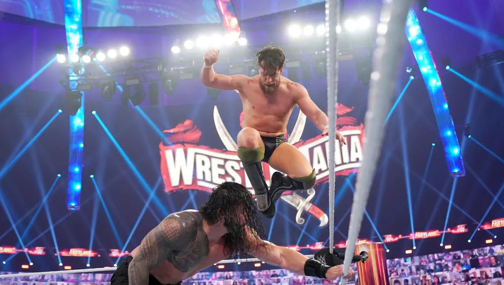 Daniel Bryan, candidato al Campeonato Universal en WrestleMania, se midió con Roman Reigns el pasado domingo en WWE Fastlane / WWE