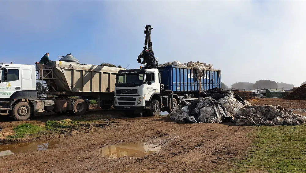 Recogida de residuos de las explotaciones ganaderas de Palencia