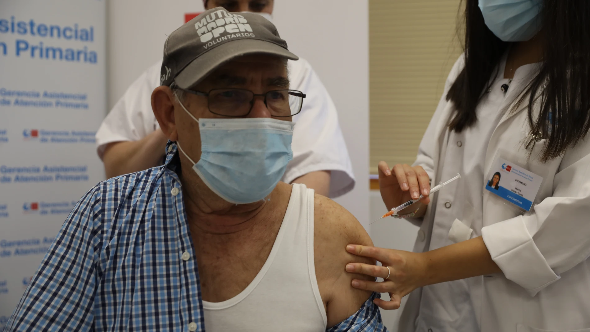 Vacunación en el centro de salud de Soto del Real, en Madrid