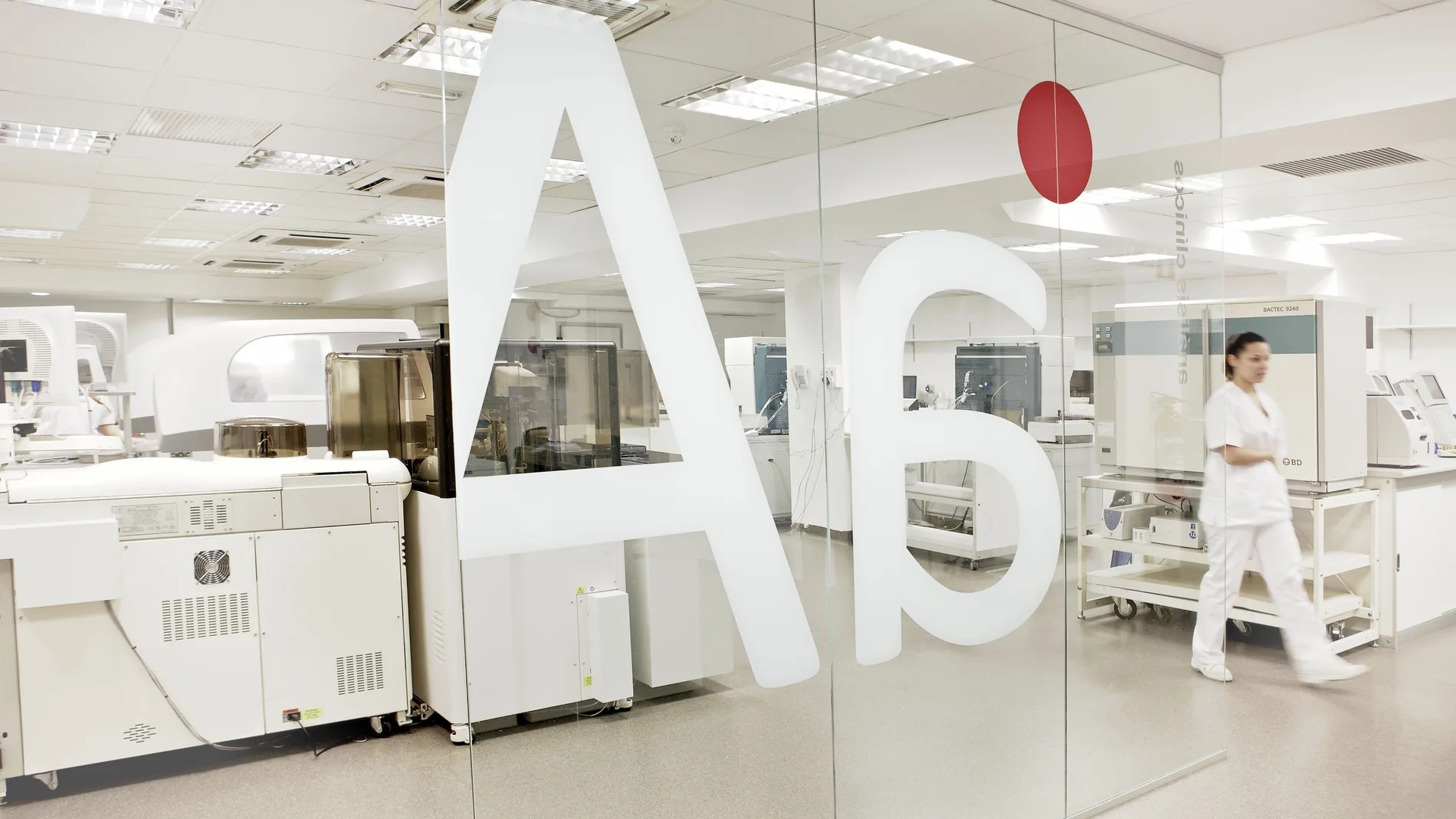 Analiza se fundó en 2011 se inició su actividad como laboratorio de análisis clínicos