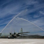 Aterrizaje del primer avión Hercules en el aeródromo de Garray (Soria)