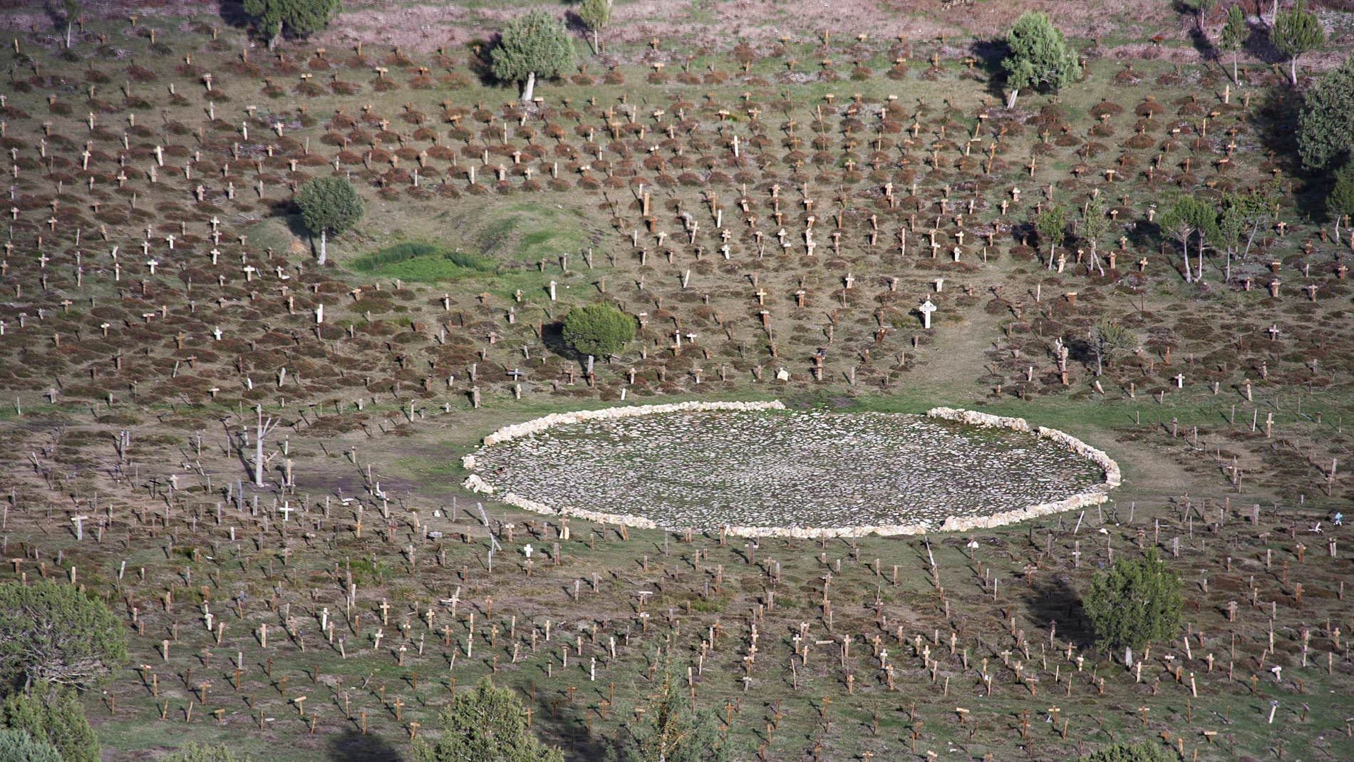 Vista aérea del cementerio de Sad Hill, en Burgos.