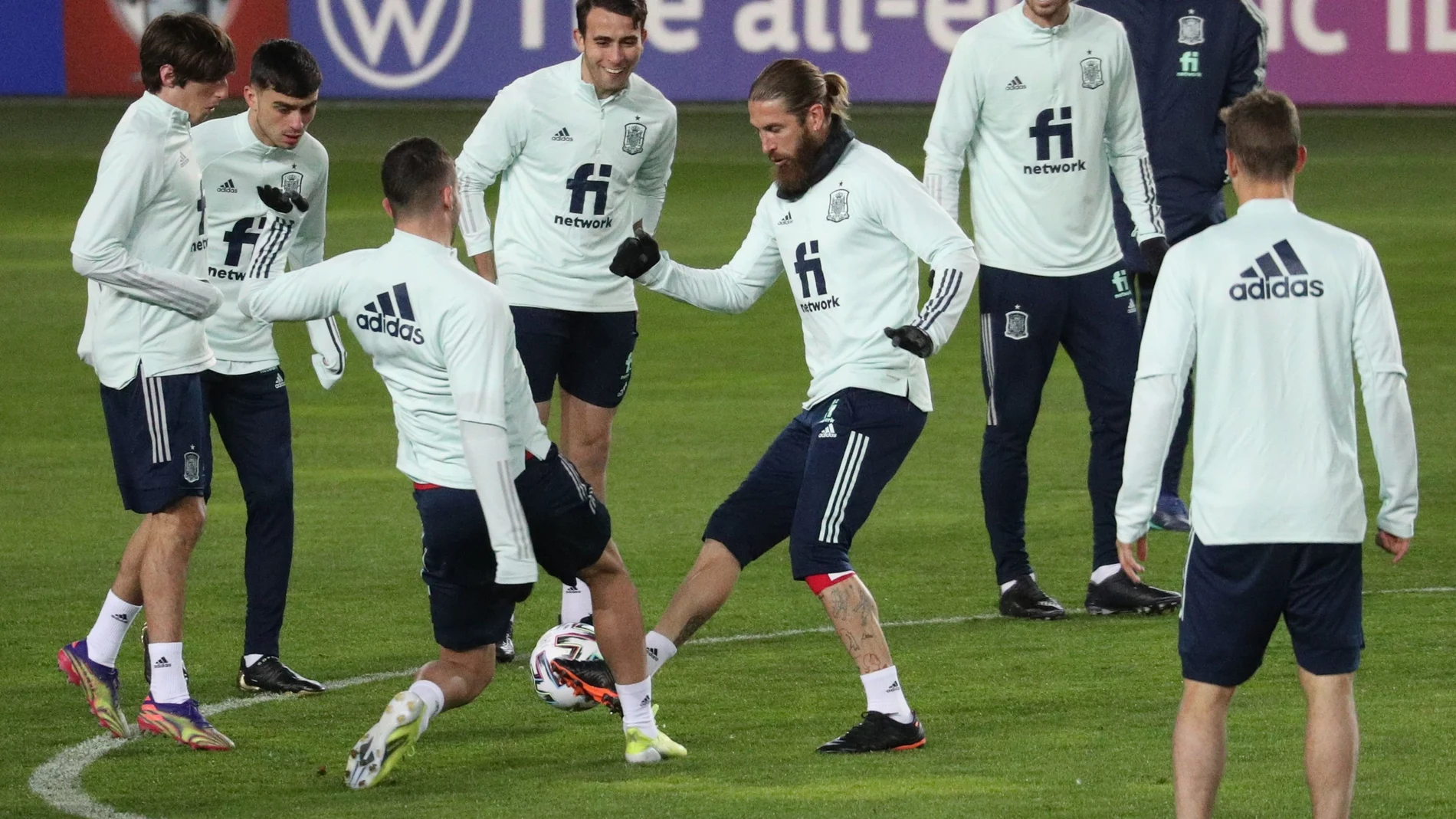 Los jugadores españoles, durante el entrenamiento en Tiflis