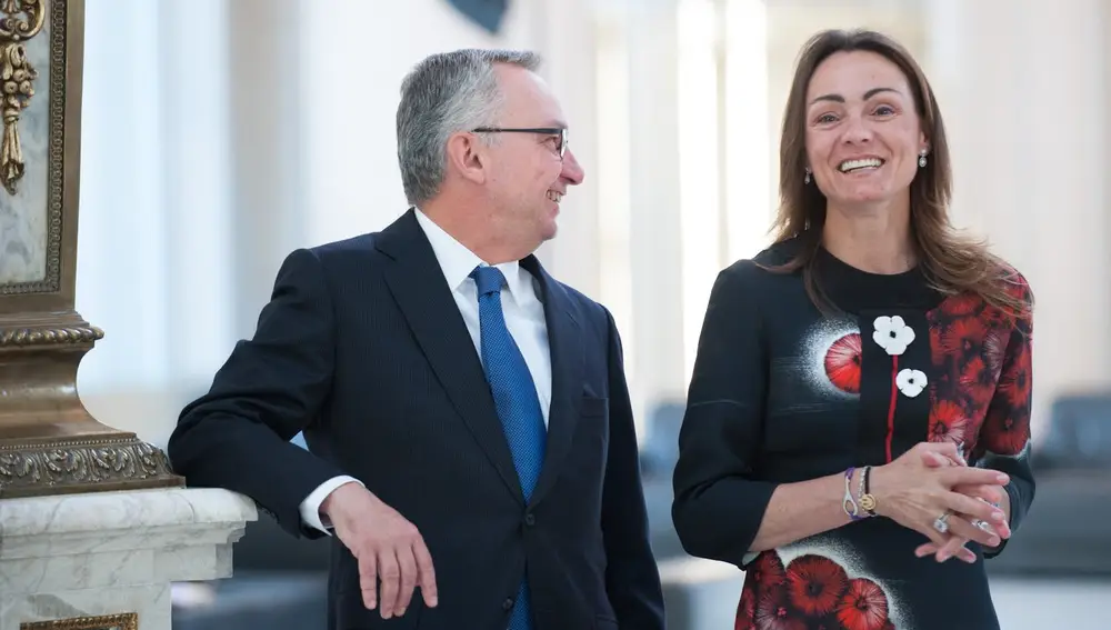 Sol Daurella en una imagen de archivo junto al doctor Baselga