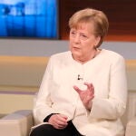 Angela Merkel, durante una entrevista en la televisión alemana