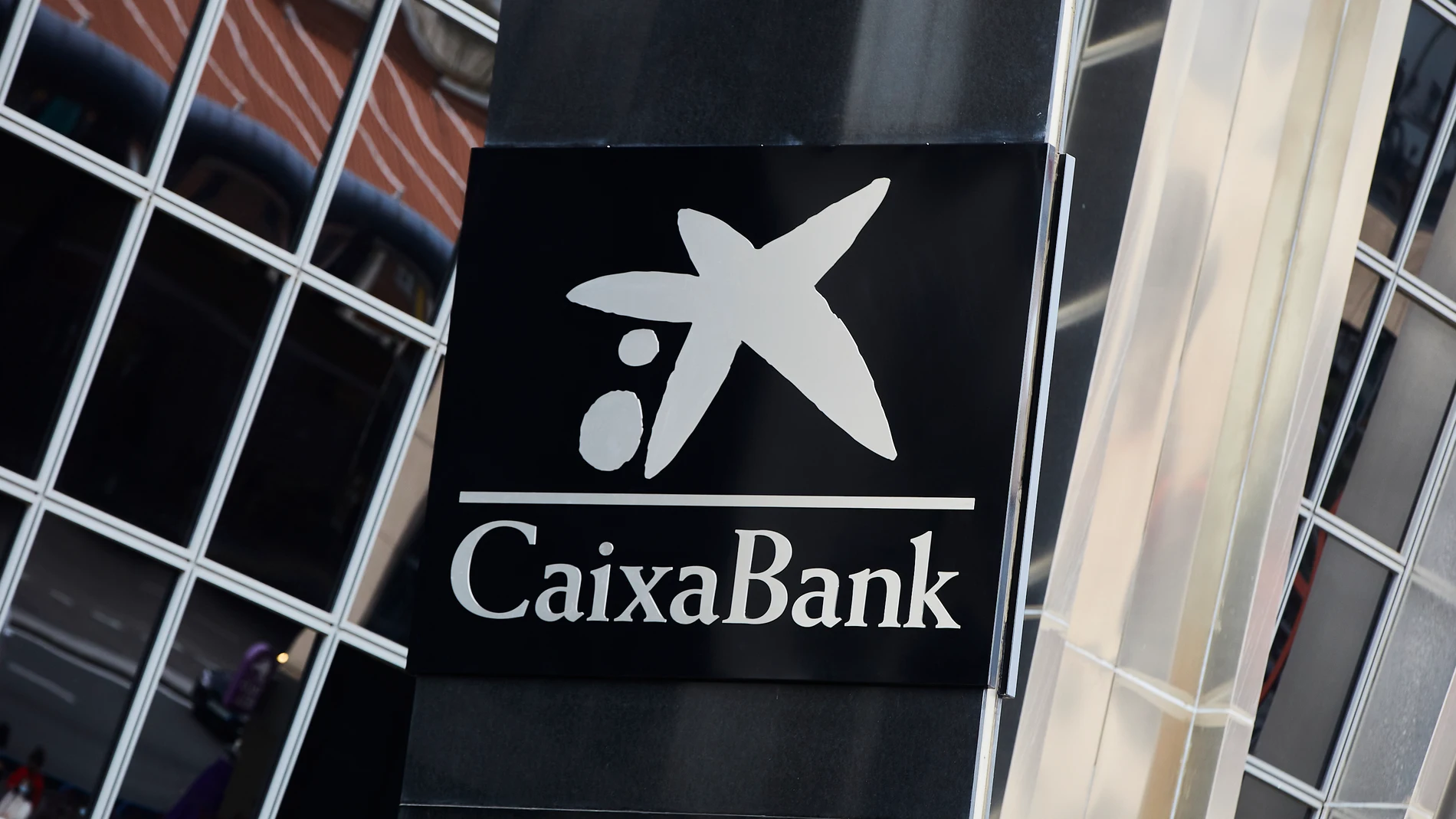 Ni se te ocurra abrir este mensaje de CaixaBank, bórralo de inmediato