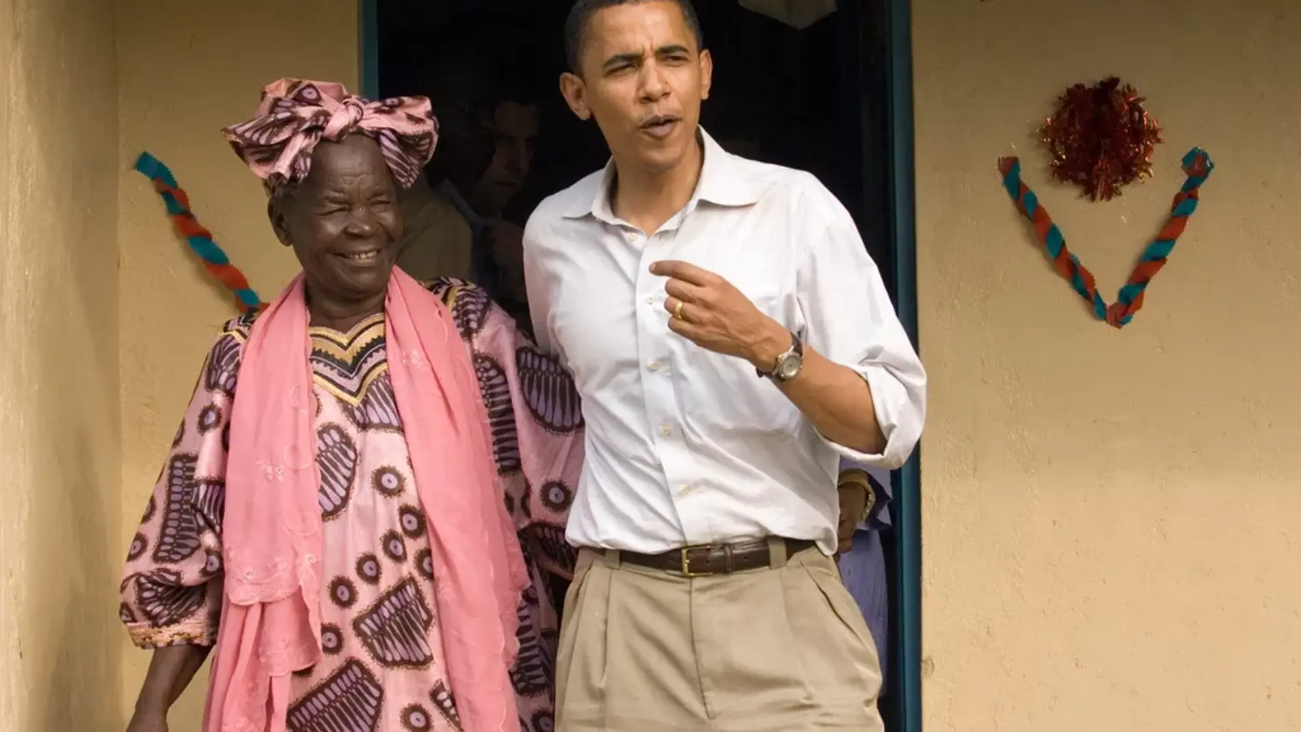 Barack Obama, con su abuela Sarah