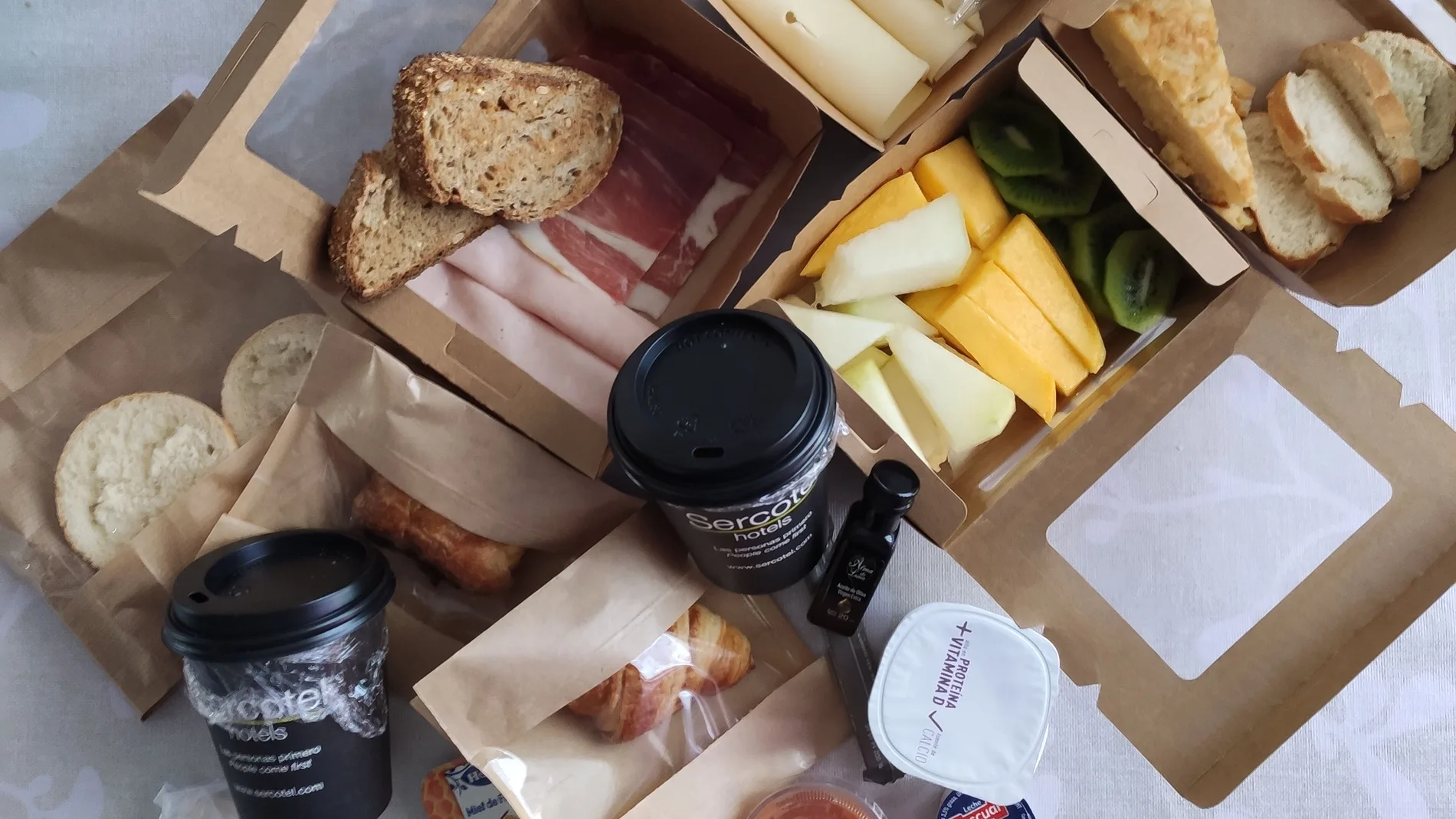 Sercotel Hotel Group y Just Eat ofrecen la opción de elegir un desayuno completo a domicilio