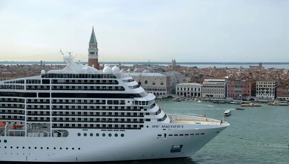 En Venecia, uno de los destinos más solicitados, los cruceros aparcaban en la plaza principal de la ciudad
