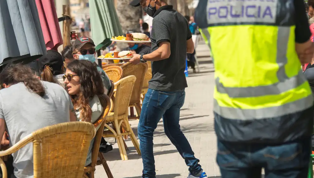 Imagen de archivo de Agentes de la Policía Nacional en Palma de Mallorca