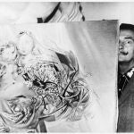Salvador Dalí, junto al boceto de "Madona Cósmica"