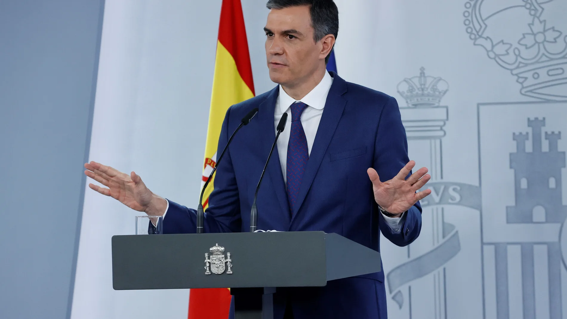 MADRID, 06/04/2021.- El presidente del Gobierno, Pedro Sánchez, en rueda de prensa tras la reunión del Consejo de Ministros, este martes en el Palacio de la Moncloa. EFE/ Zipi