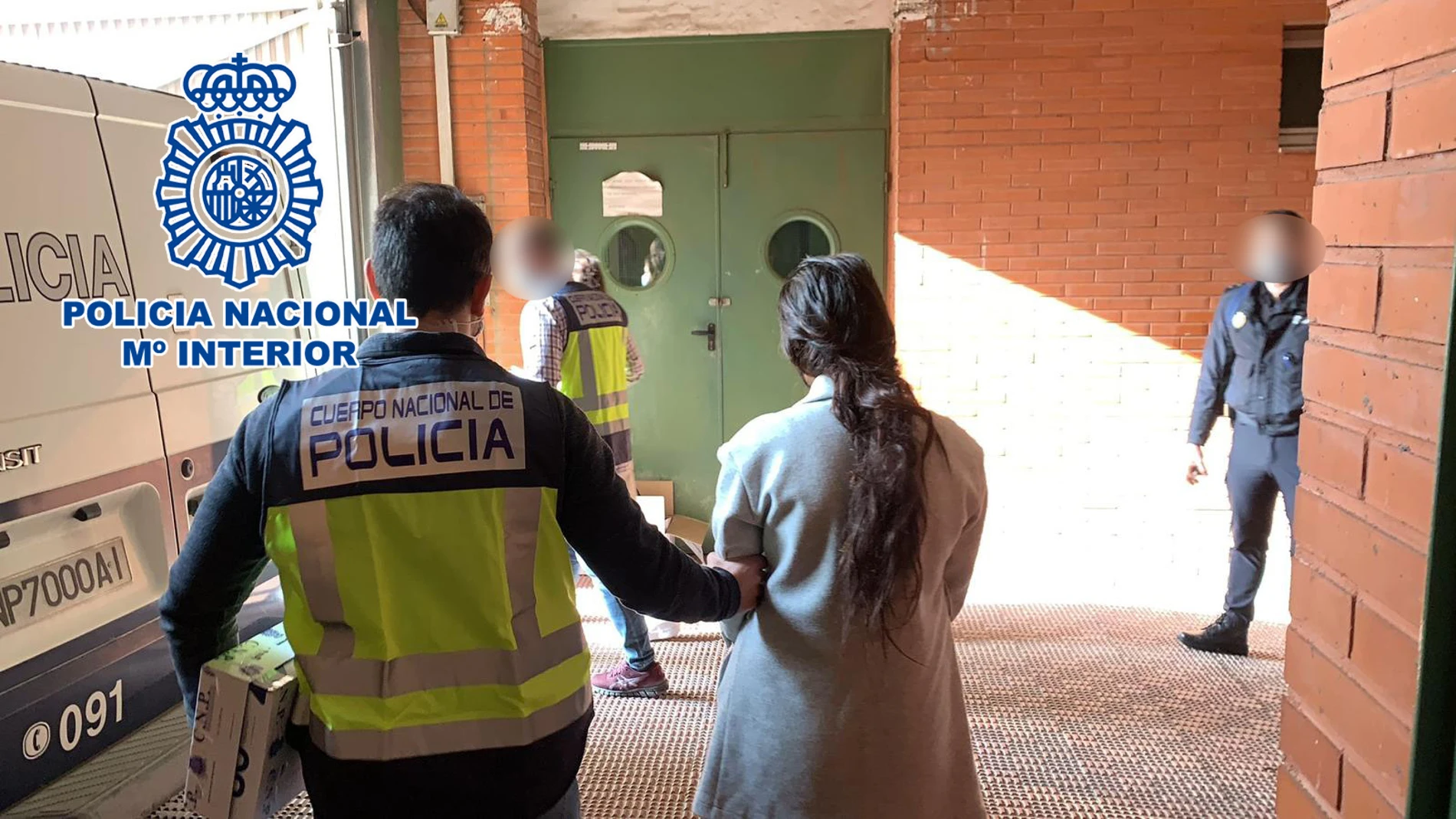 La Policía Nacional detiene infraganti a dos mujeres de un clan itinerante especializado en robos en viviendas