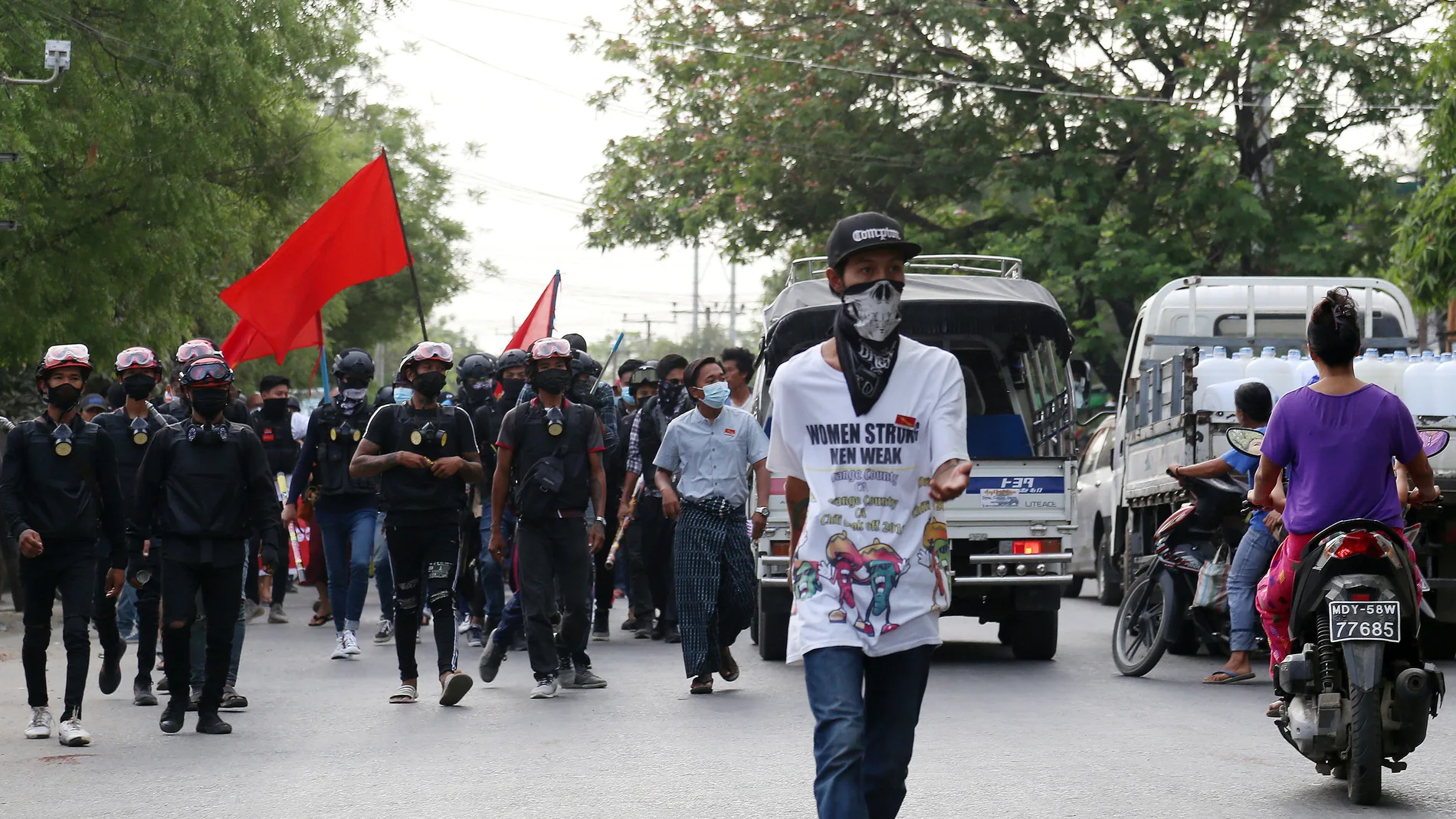 Protestas en Mandalay, la segunda ciudad de Birmania, contra el golpe de Estado