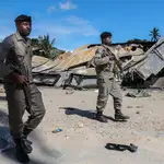 Militares vigilan la zona de Cabo delgado después del ataque de Daesh. que ocupó la zona durante varios días EFE/EPA/JOAO RELVAS