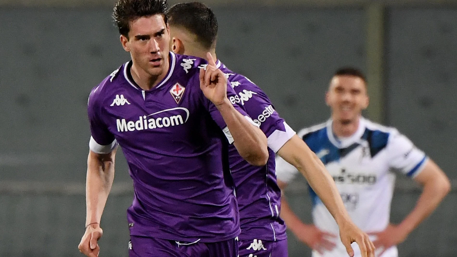 Dusan Vlahovic es la gran referencia ofensiva de la Fiorentina.