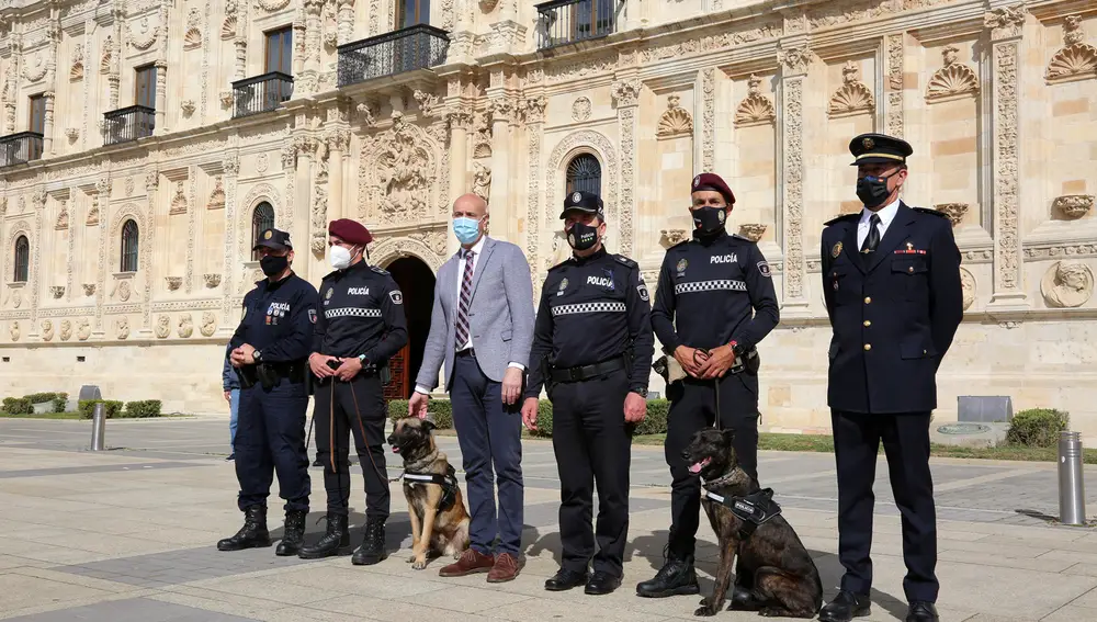 Presentación de los nuevos miembros de la Policía Local de León