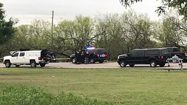 El tiroteo ha tenido lugar en un vecindario cerca de la escuela secundaria Burleson High School