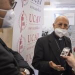 El cardenal Ricardo Blázquez pronuncia la conferencia "Santa Teresa de Jesús ‘Maestra de espirituales’ para nuestro tiempo" durante el Congreso Internacional “Mujer Excepcional. Cincuenta años del Doctorado de Santa Teresa de Jesús”, organizado por el Obispado de Ávila, los Carmelitas Descalzos y la Universidad Católica de Ávila (UCAV), con la colaboración de la Universidad Católica Eichstätt-Ingolstadt. Previo a esta conferencia se proyectó en las pantallas del congreso un videomensaje del Papa Francisco