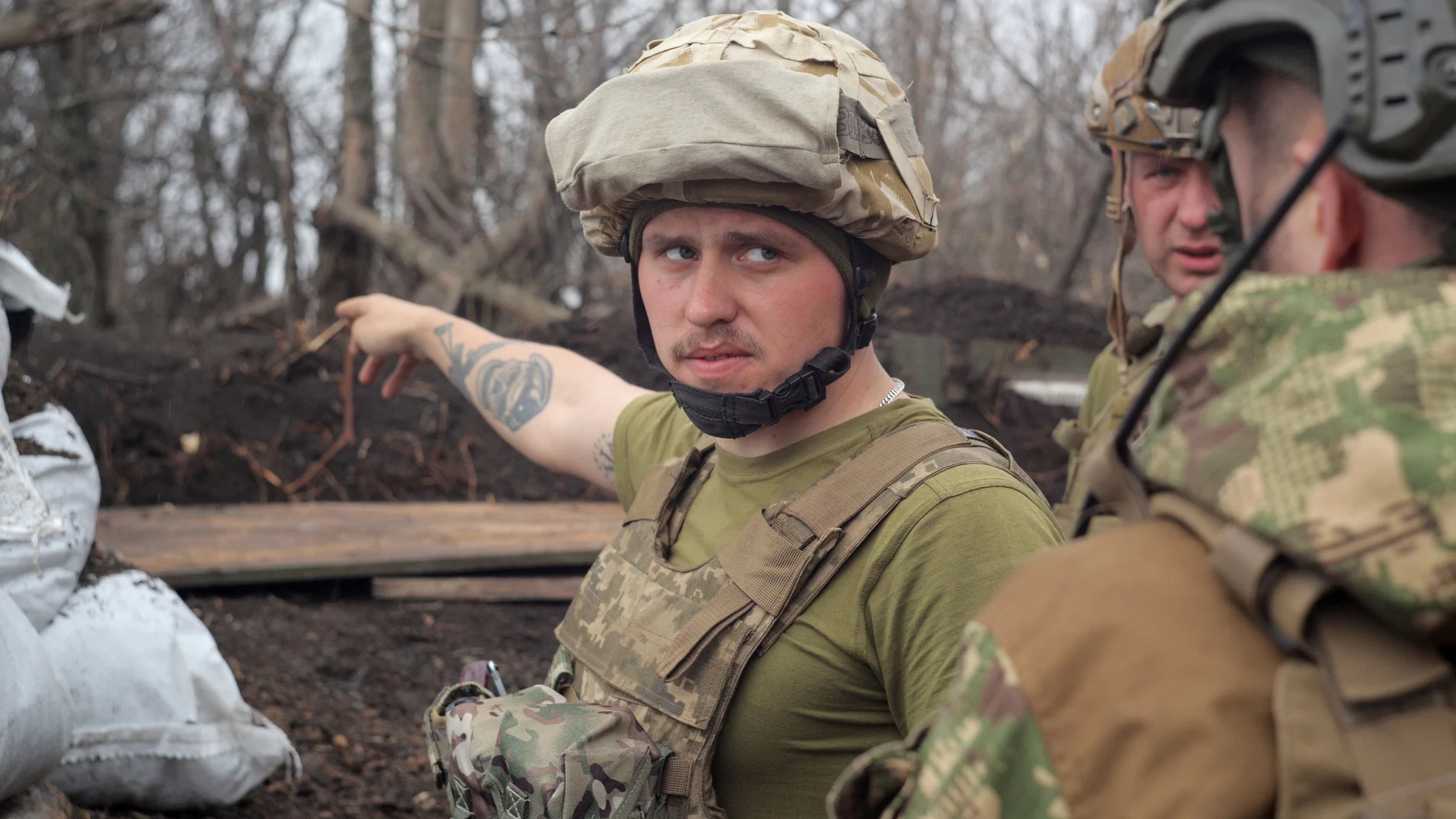 Soldados del Ejército de Ucrania en la frontera con Rusia