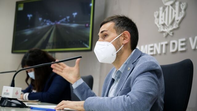 El vicealcalde de Valencia, Sergi Campillo, en la rueda de prensa posterior a la Junta de Gobierno Local.