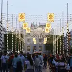 Luces de Feria en la plaza de San Francisco de Sevilla