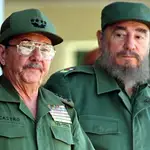 Raul y Fidel Castro en 1996