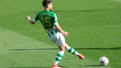 Álex Moreno con el Betis.