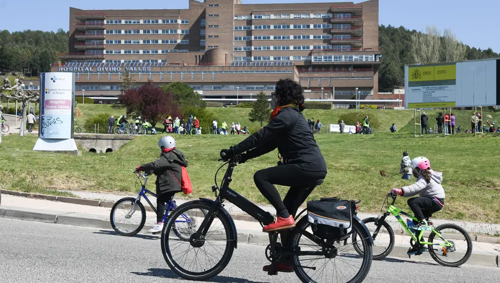 Bicicletada por la reapertura del Hospital Divino Valles