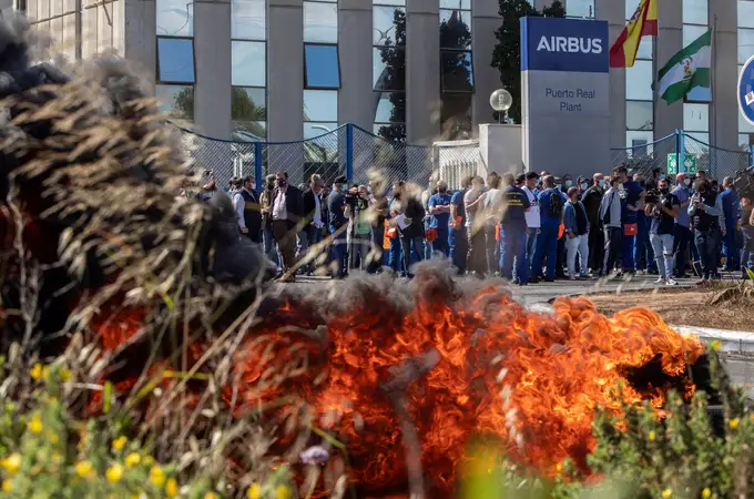 Airbus deja abierto el futuro de la planta de Puerto Real y desactiva las protestas