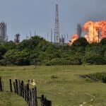 Fotografía de una explosión, en una línea de gas de Petróleos Mexicanos (PEMEX)