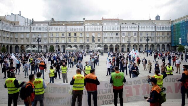 Concentración en La Coruña contra el ERTE en Repsol