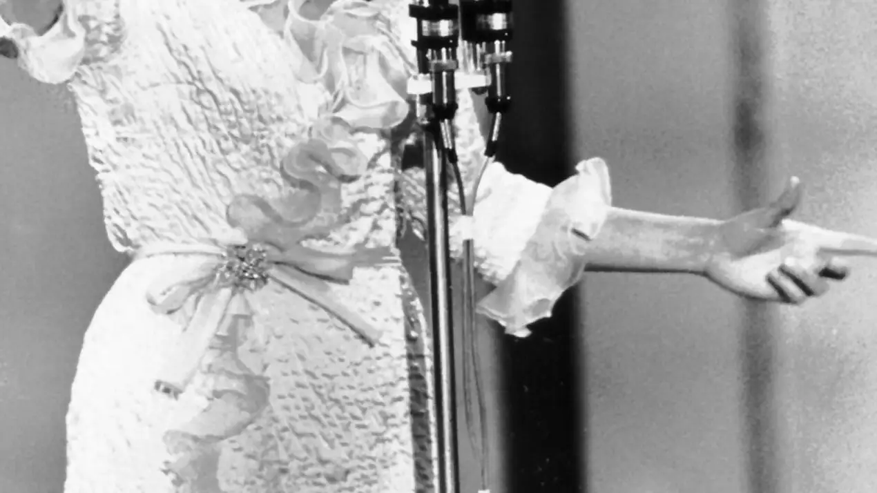 La cantante actuando en Milán en 1965